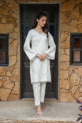 Jahan Ara - Ivory Enduring (2Pcs-stitched)