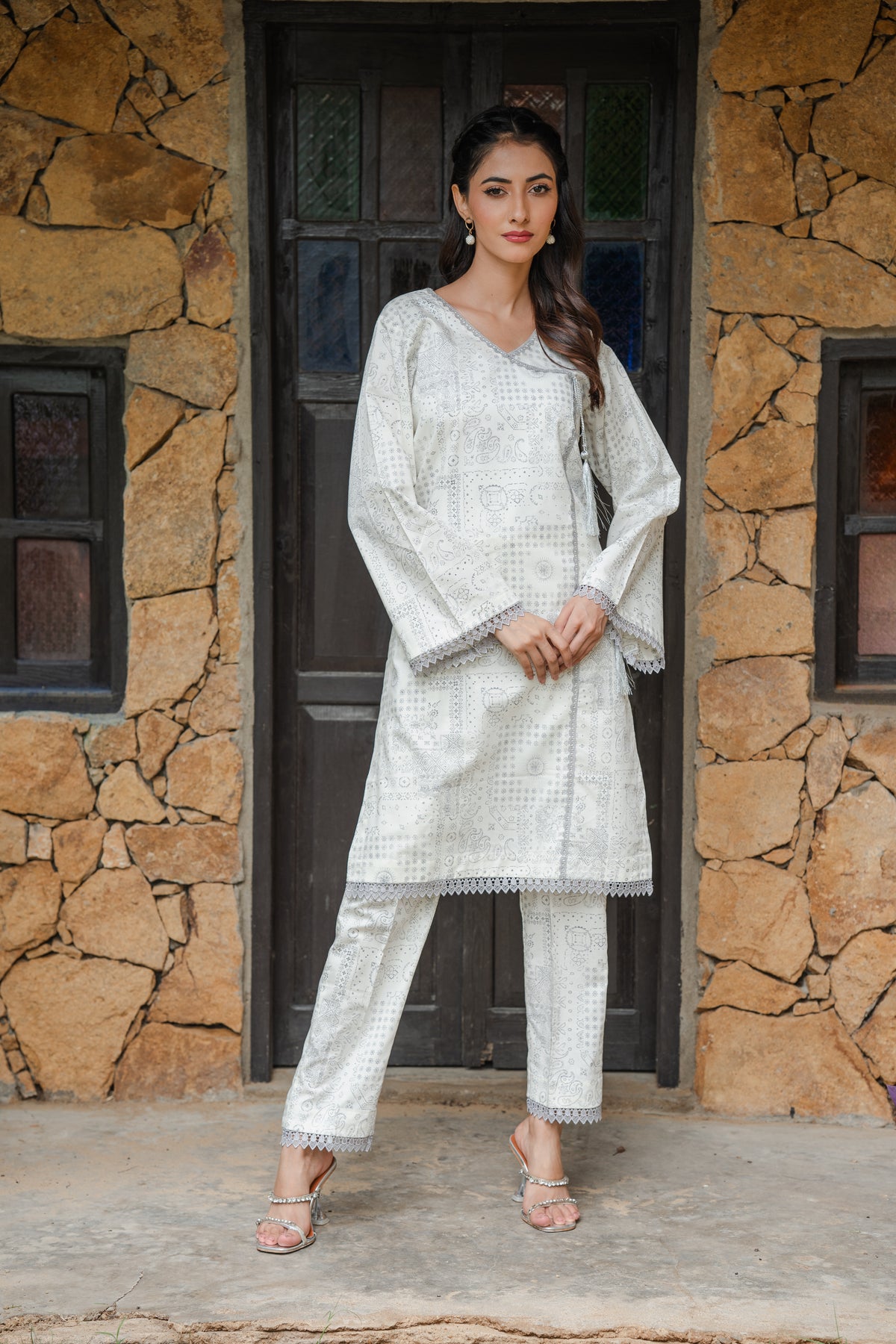 Jahan Ara - Ivory Enduring (2Pcs-stitched)