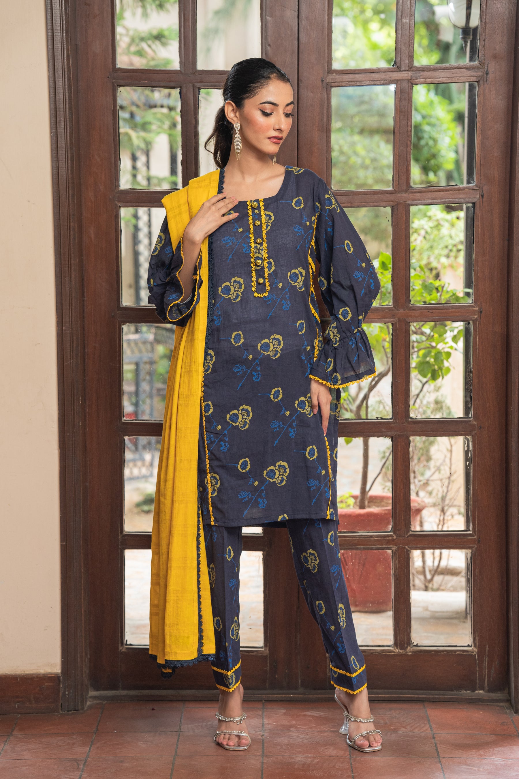 Jahan Ara - Notoriety Blue(2Pcs / 3Pcs-Unstitched)